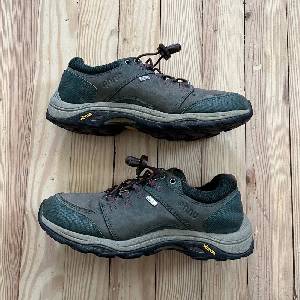 Ahnu Montara III Womens Sz 8 eVent Waterproof Hiking Shoes Vibram Megagrip Olive